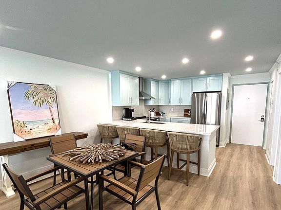 5th image of 400 N Surf Road #1105