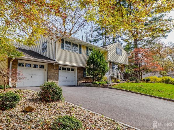 41 Concord Ave, Metuchen, NJ 08840