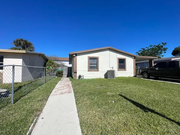 632 W 5th Street, Riviera Beach, FL 33404