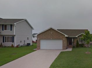 6113 Four Pines St, Johnston, IA 50131