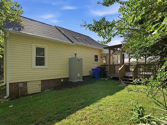 5th image of 709 N Wilba Rd