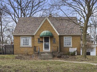 6338 Pershing Blvd, Kenosha, WI 53142