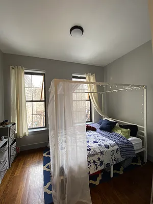 Rented by True Real Estate Group | media 1