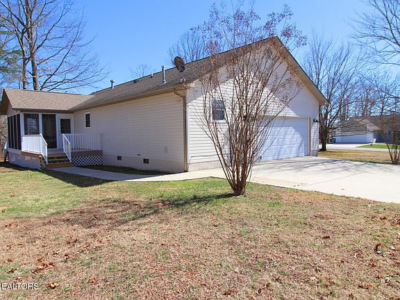 4th image of 53 Carriage Dr