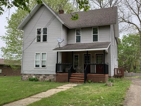 121 S Main St, Olivet, MI 49076