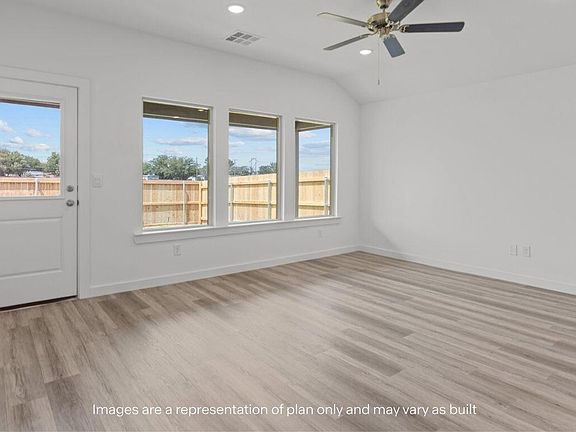 5th image of 419 15th St