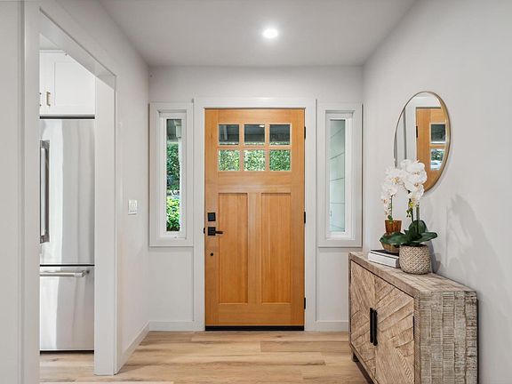 3rd image of 4175 Montecito Avenue