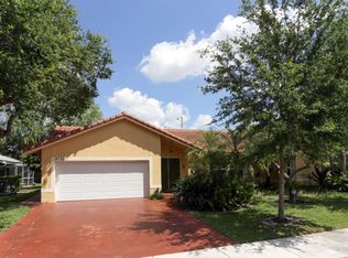 4521 NW 52nd St, Coconut Creek, FL 33073