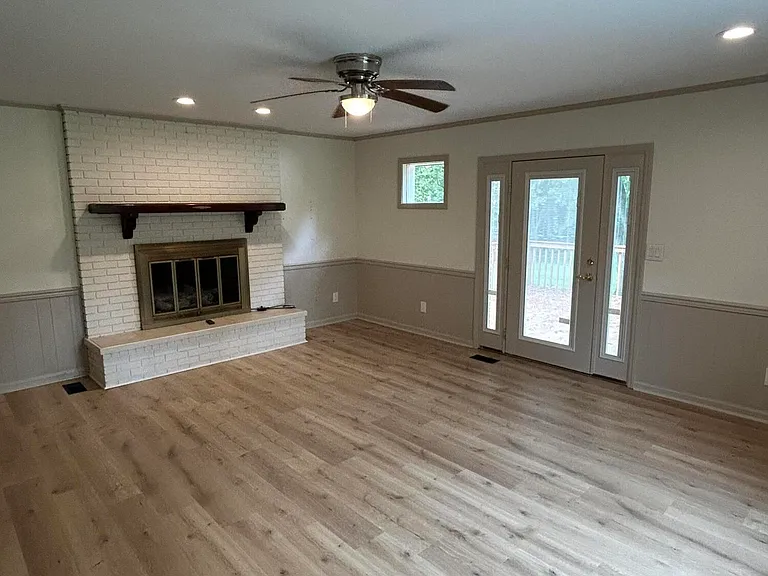 2546 Ardsley Dr — Photo 7