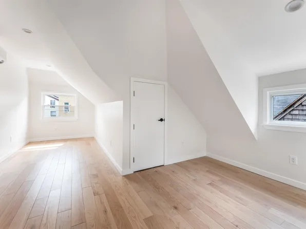 171 Summit Avenue image 24 of 35