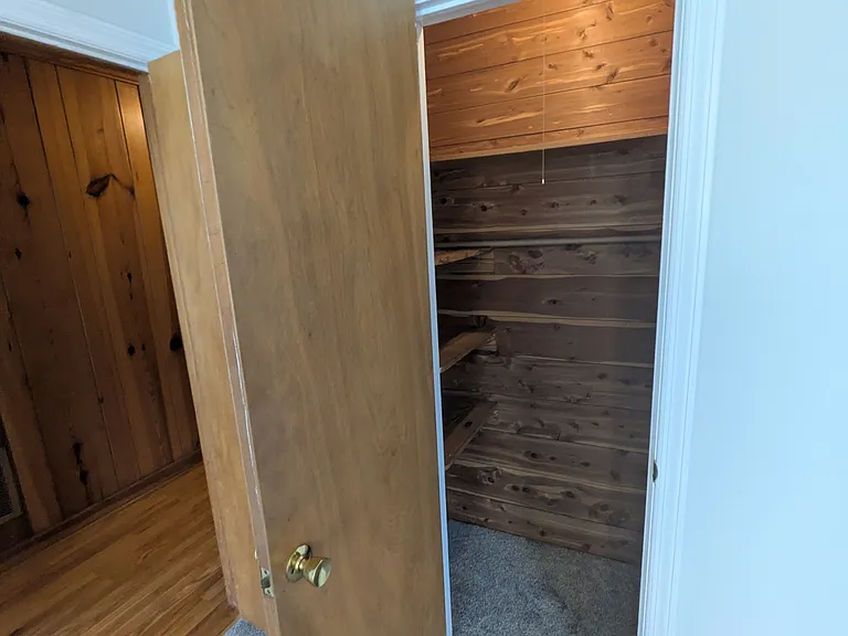 cedar lined closets throughout