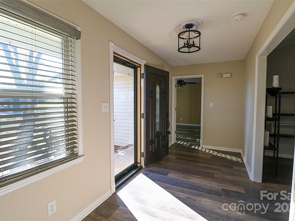 4th image of 5360 Creekwood Dr