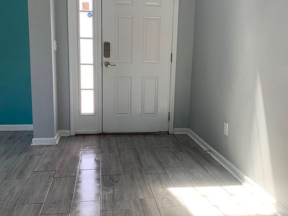 3rd image of 12149 Jade Point Ct