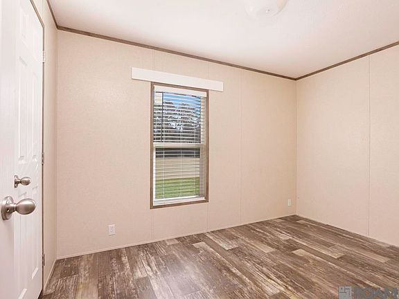 5th image of 14401 Courtney Rd #21