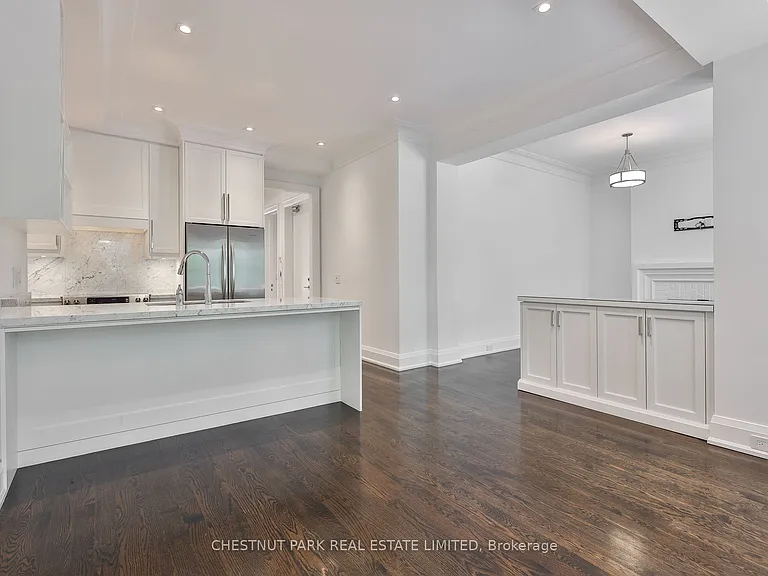 16 Scarth Rd #1 — Photo 12