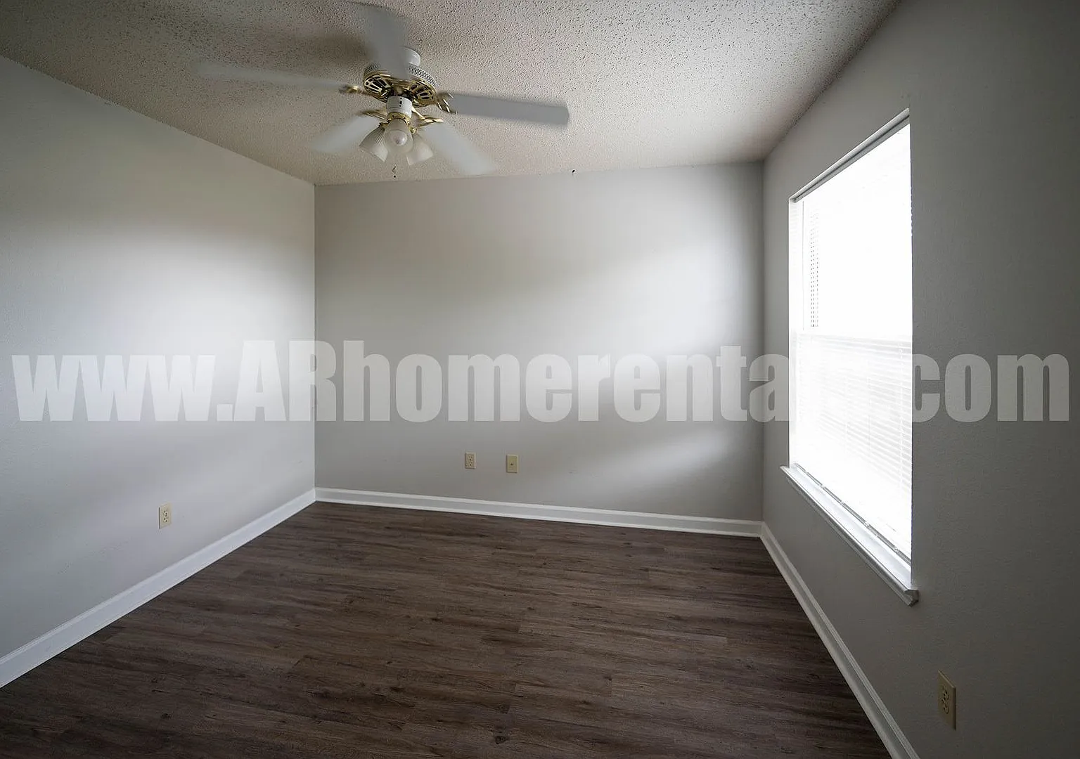 2415 Washington Avenue — Photo 4