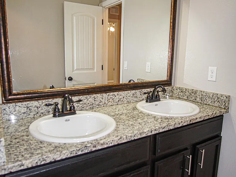 13482 Bradford St — Photo 21