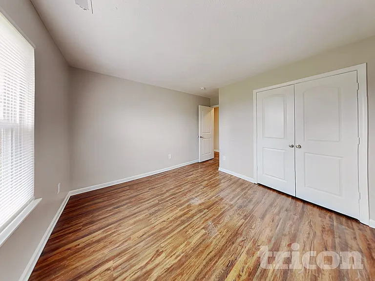 7335 Mosaic Dr — Photo 11
