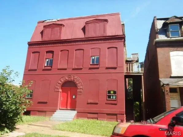 1221 Hebert St, Saint Louis, MO 63107