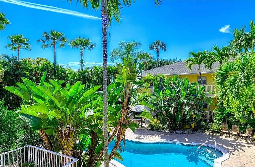 Building Photo - 4290 Gulfstream Dr #5-1
