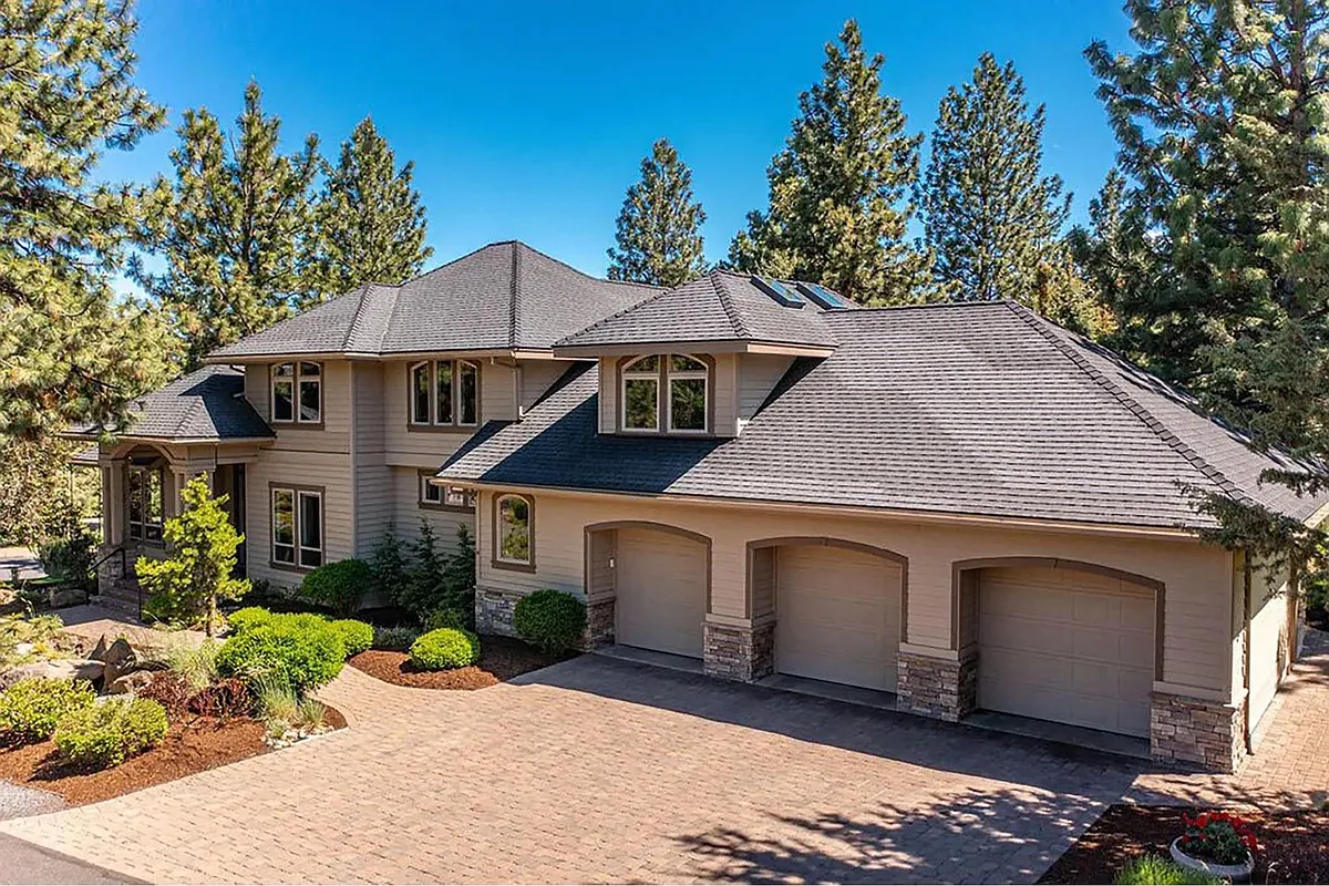 Building Photo - 2939 NW Fairway Heights Dr