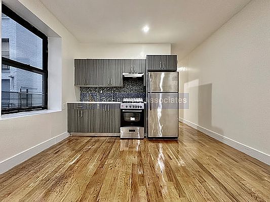 4th image of 645 W 160th St APT 1B