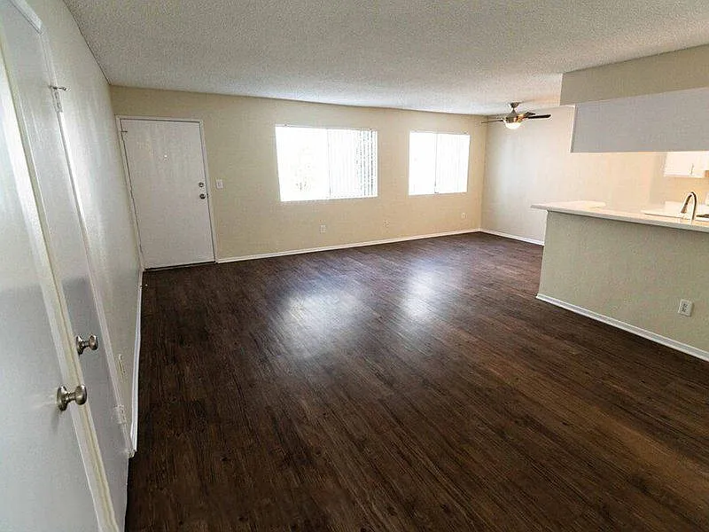 The Canyons at Santa Clarita Apartments — Photo 3