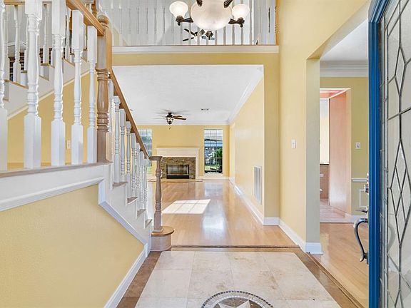 5th image of 19907 Wood Walk Ln