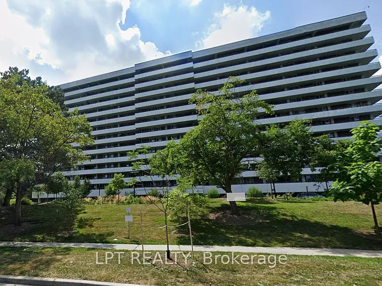 80 Inverlochy Blvd #504 — Photo 1