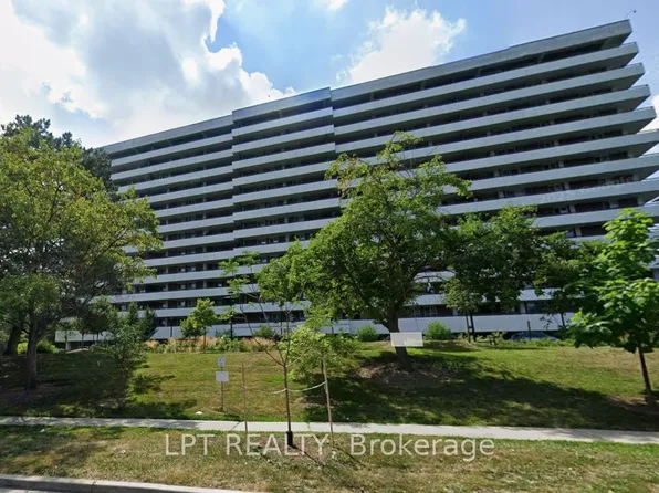 80 Inverlochy Blvd #504, Markham, ON L3T 4P3