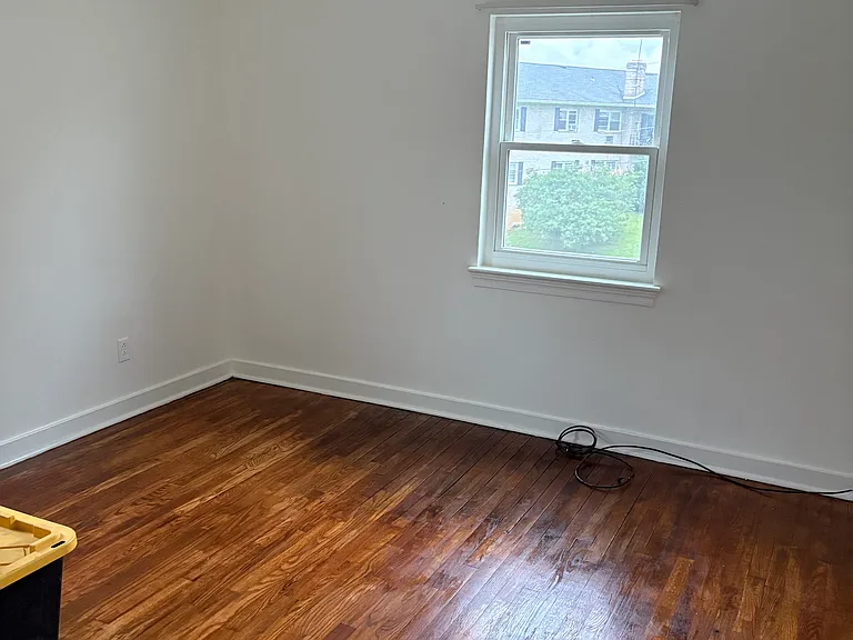 2209 S 9th St — Photo 9