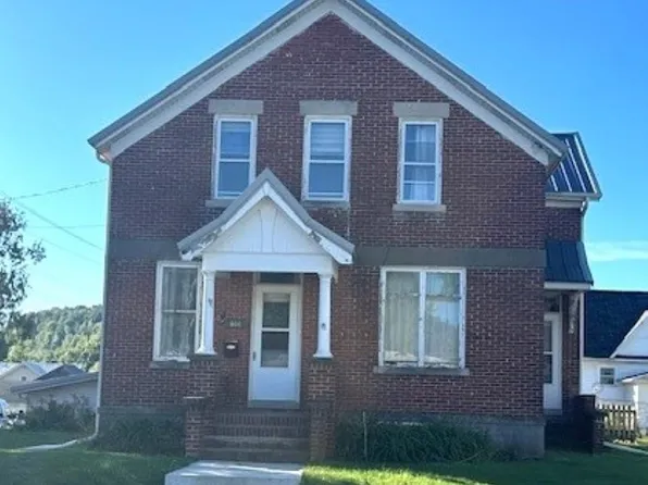 400 State St, Bellevue, IA 52031