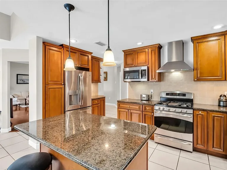 1070 S Pointe Alexis Dr — Photo 8
