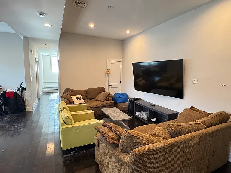 1 Cedar St #1 — Photo 19