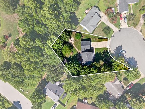 5th image of 5805 Edgebrook Ct
