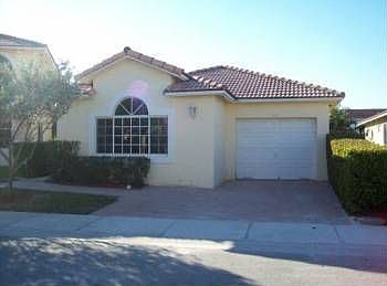 1st image of 111 Danielle Ct