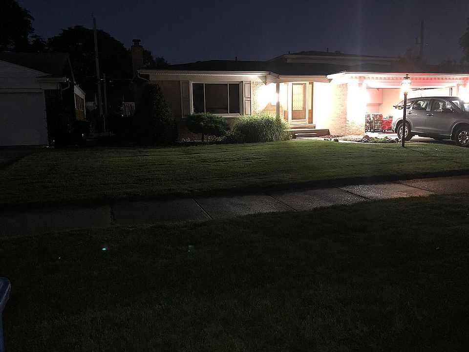 2nd image of 26820 Kingswood Dr