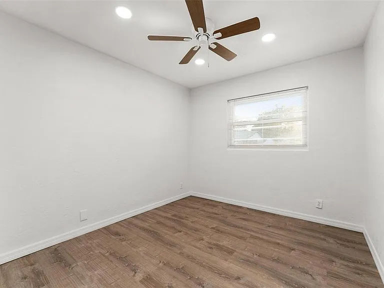 2203 Nottingham Rd — Photo 19