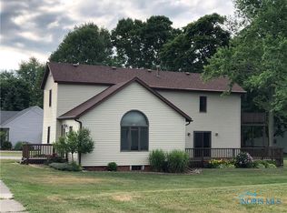 406 E Church St, West Unity, OH 43570