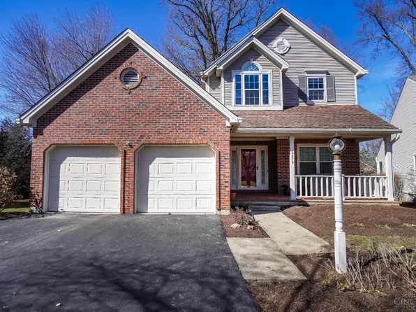 3972 Old Carriage Ct, Loveland, OH 45140