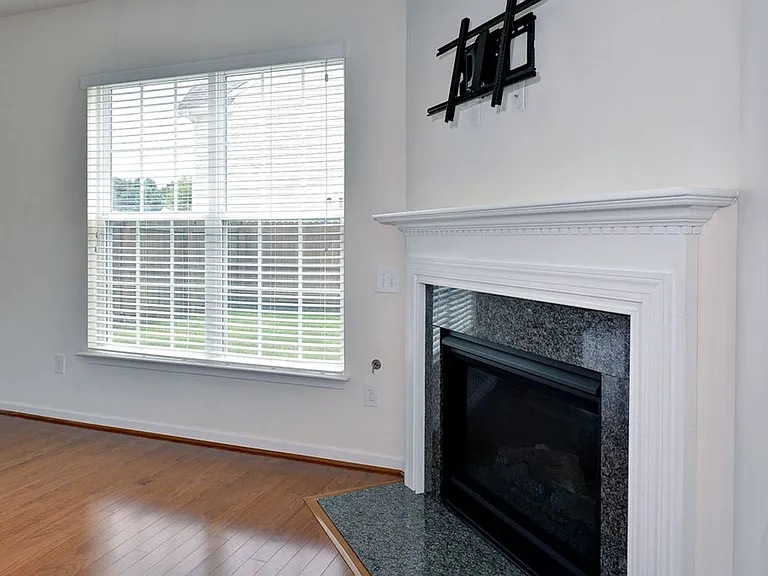 4688 Yeardley Loop — Photo 10