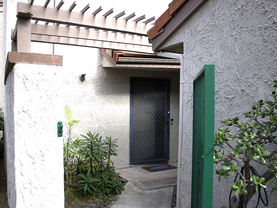 1st image of 919 Plaza Escondido
