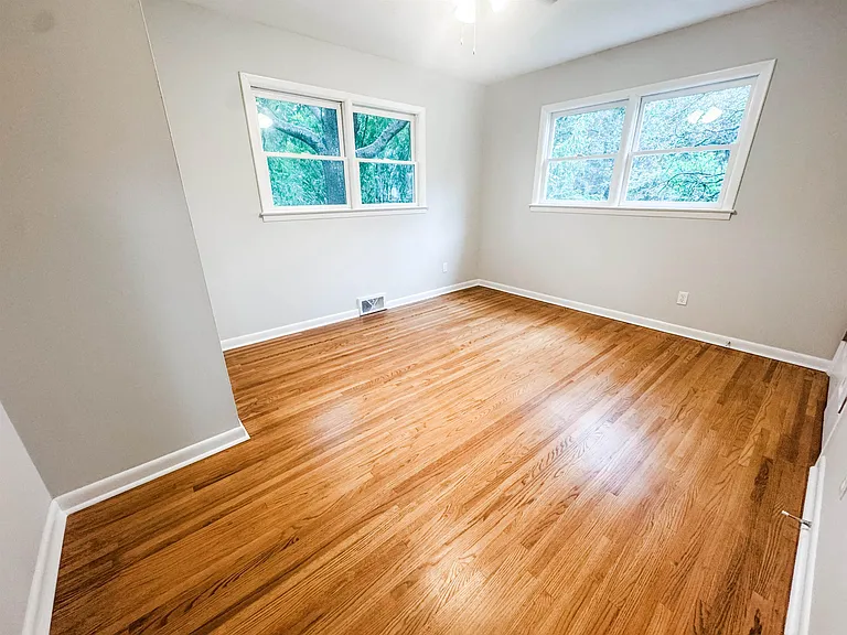 5504 Normandy Rd — Photo 14