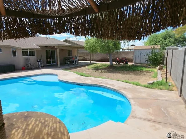 7124 E 25th St, Yuma, AZ 85365