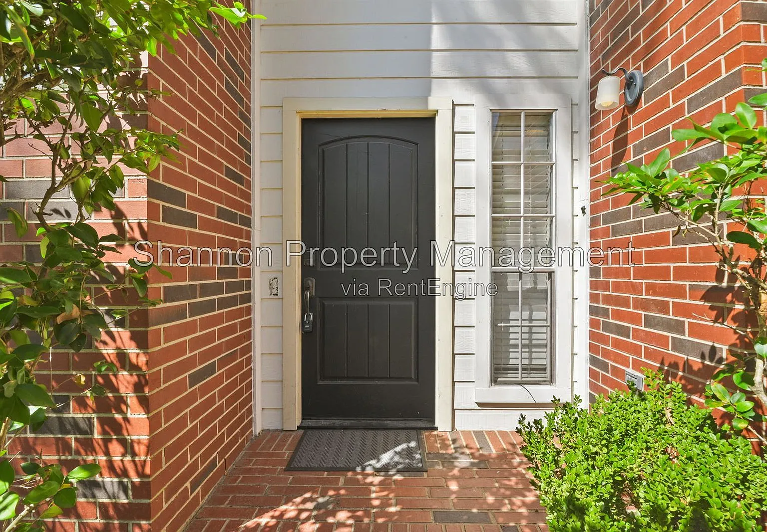 4 bed, 2.5 bath, 2172 sqft, $2,100 — Photo 3