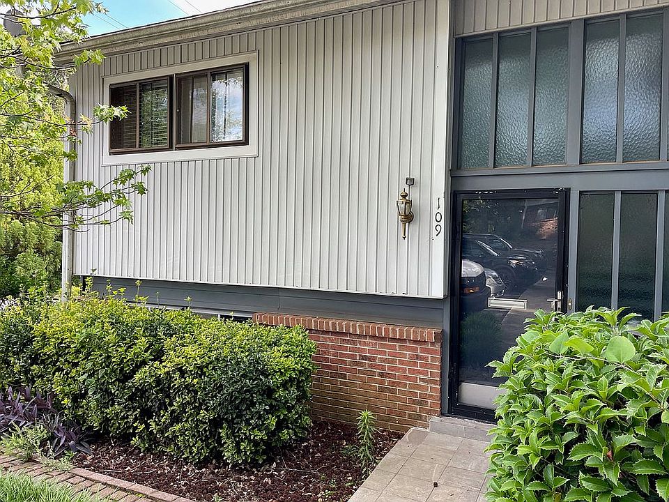 1st image of 109 Briarview Cir