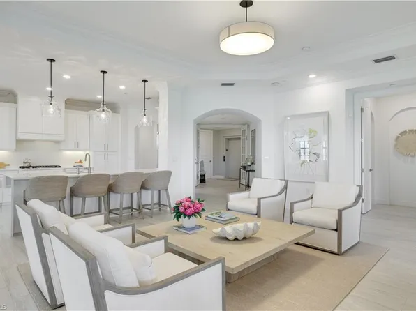 16371 Viansa WAY #202, NAPLES, FL 34110