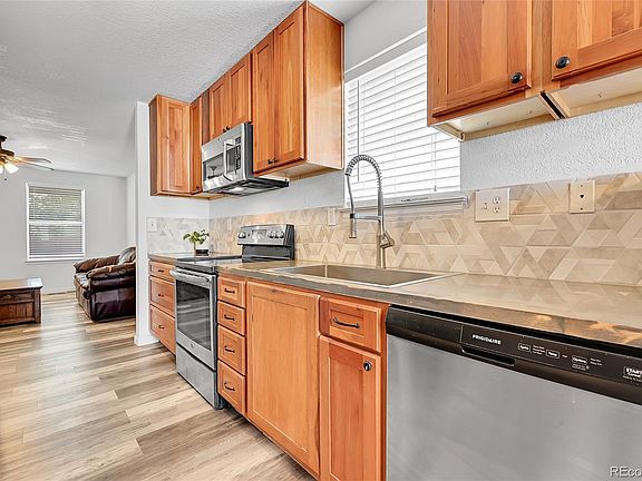 5th image of 2791 Quarterland Street