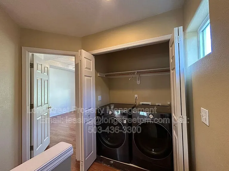 2958 NE 13th Dr — Photo 22