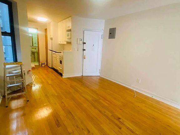 2nd image of 217 E 84th St APT 3A